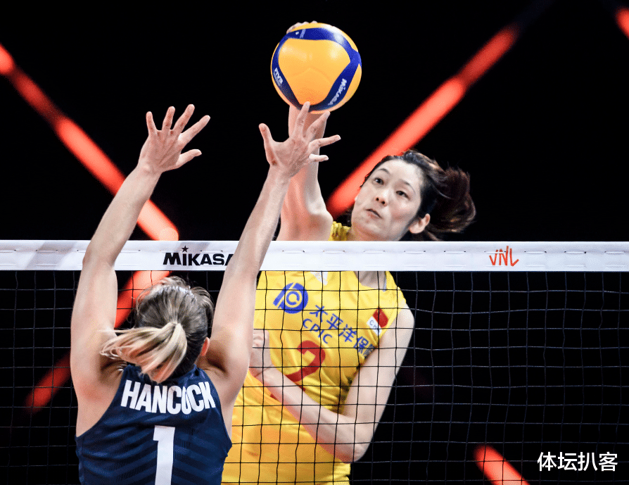 日本队|女排半决赛对阵出炉：日本队避开美国，将战巴西，中国队无缘争冠