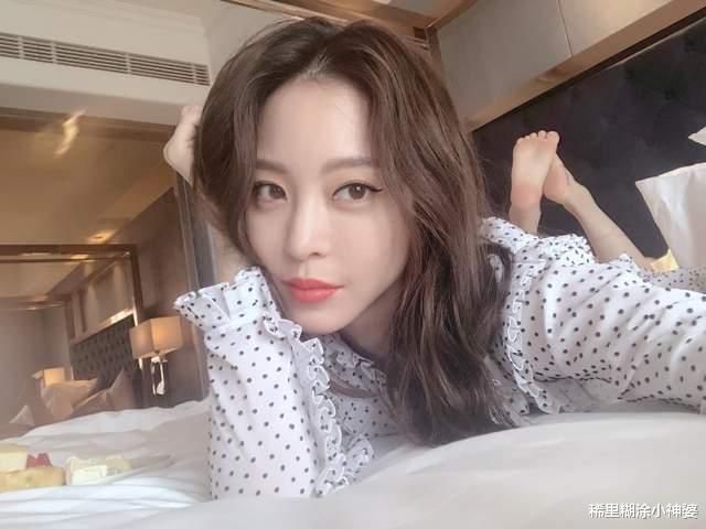 韩艺瑟|当她回应文胸露出事件时，就懂她在见面就点头哈腰的韩娱圈有多敢