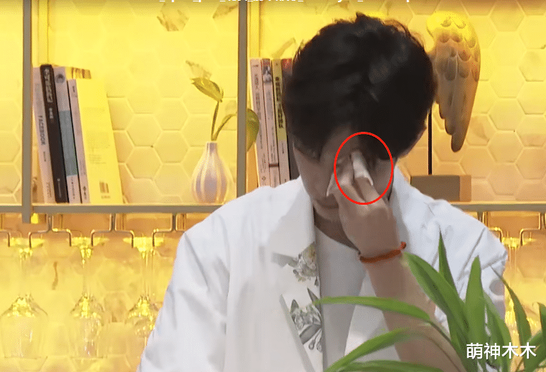 肖战|肖战《青游记》片段曝光，节目中疑遭刁难冷待，唯有贾玲对他友好