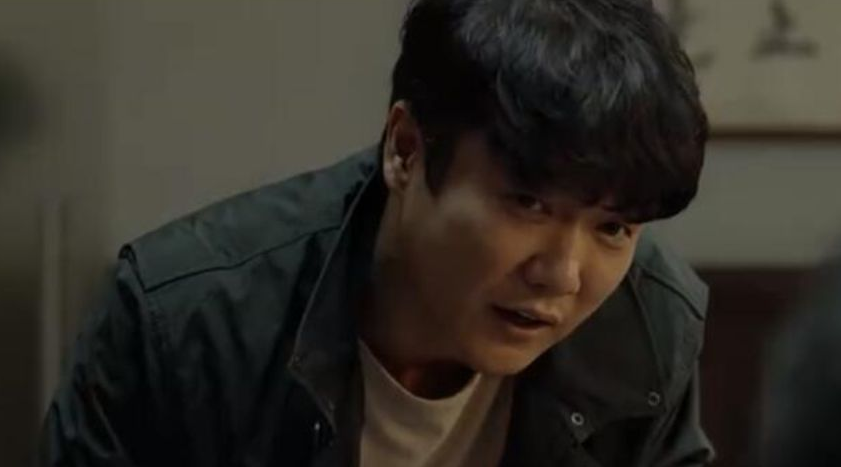 谁是凶手|谁是凶手：冷小兵为什么不开枪？墙上这句话，或许无意间透露真相