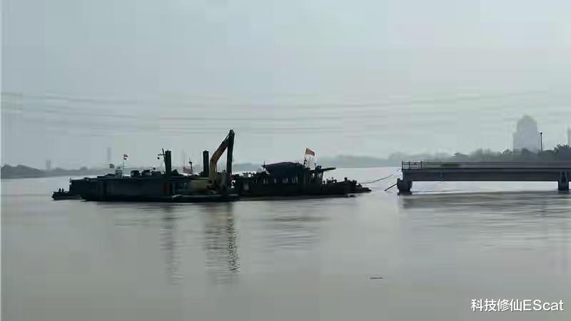 科技修仙EScat|扬州百米大桥被撞断,为何撞桥事故不断,水上的大桥却不防撞?