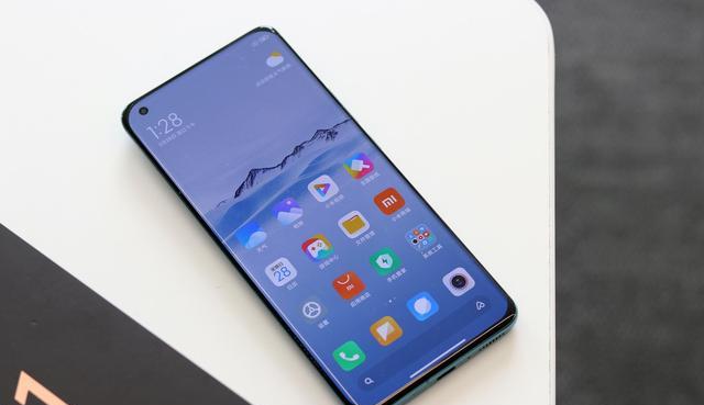 小米科技|果粉轉投小米11 Pro，2K屏+雙67W快充，拍照居然這么強？