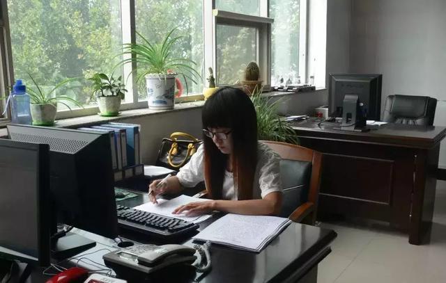 |体制内的单位，办公室主任最后会去哪些岗位工作？发展前途如何？