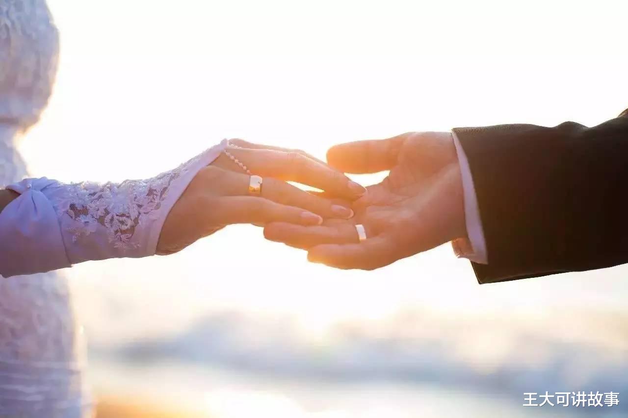 昌黎|姑娘出60万买房，房产证却只写新郎和婆婆的名字，新娘决定退婚