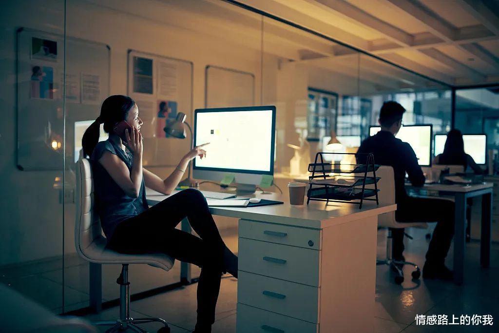 |为什么我劝你别搞办公室恋情