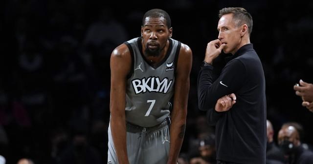 陪你慢慢变老 72+27+15！篮网新三巨头爆发，哈登19罚复苏，阿德成20000分先生