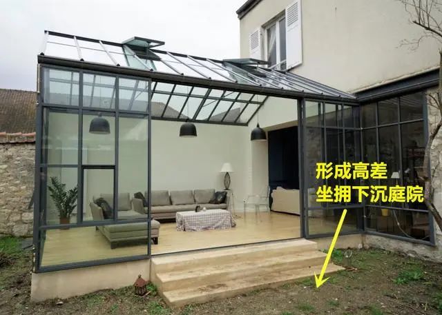 购房置业|院子先砌20公分矮墙再盖个阳光房，底座稳稳的，结实！多用好几年
