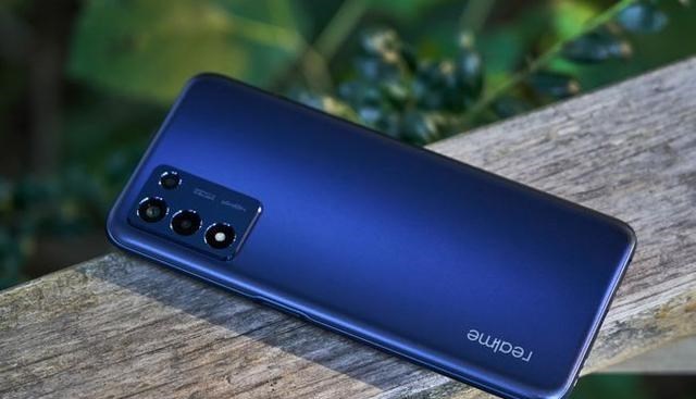 |realme真我Q5s露面，升级6000mAh，12+256G放到2199