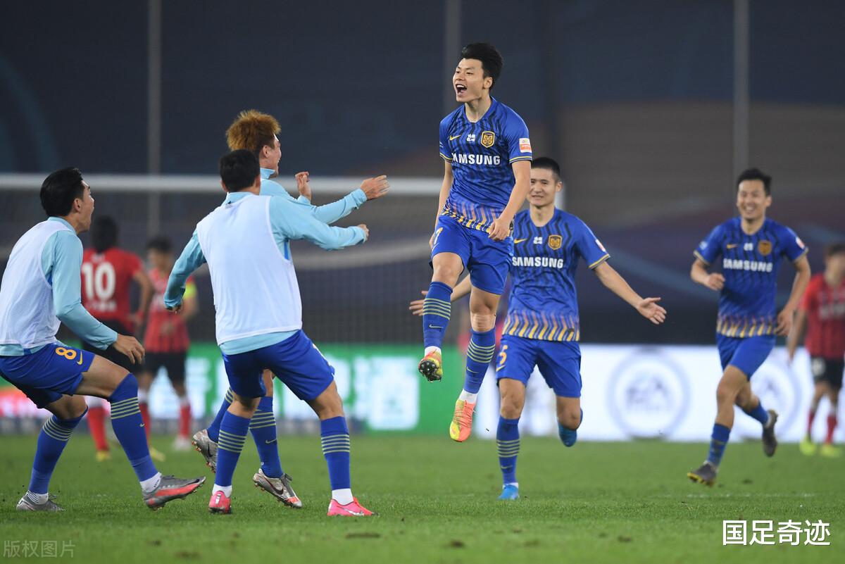 周云|突发！曝江苏4冠功臣无奈退役，为球队坚守18年却在30岁挂靴