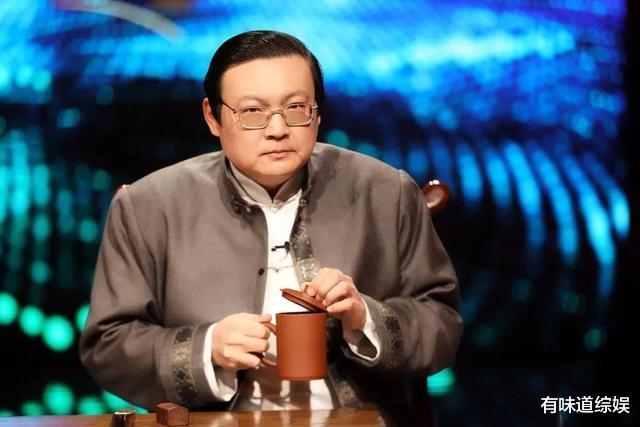 范丞丞|从央视名嘴到身败名裂，所有节目被停播，老梁退圈真相早有暗示