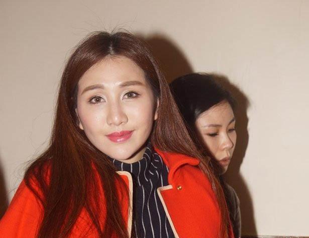 赌王|赌王女儿何超盈减肥成功，瘦掉一半的自己，网友：真不容易啊