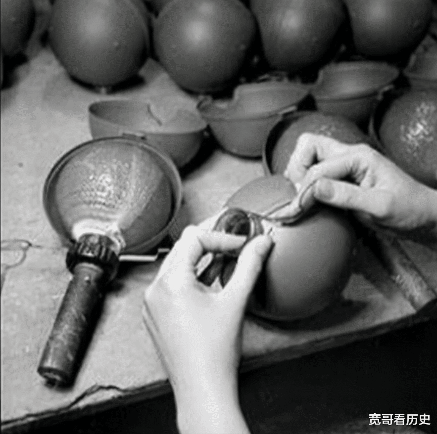 手榴弹|战争年代，手榴弹扔进坦克驾驶室是不是真的？