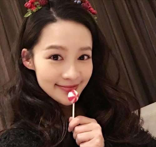 李沁|“反诈先锋”李沁:为帮好友被骗光片酬,后又被李易峰当众钓上钩