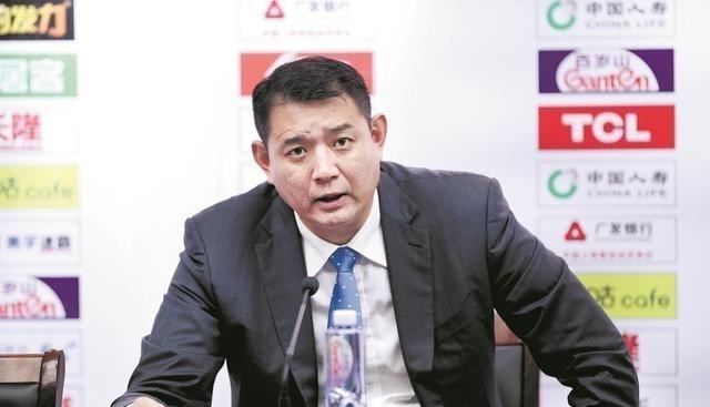 小翔很忙|好消息:巩晓彬好帮手再就业,受名帅邀请将加盟CBA三冠王