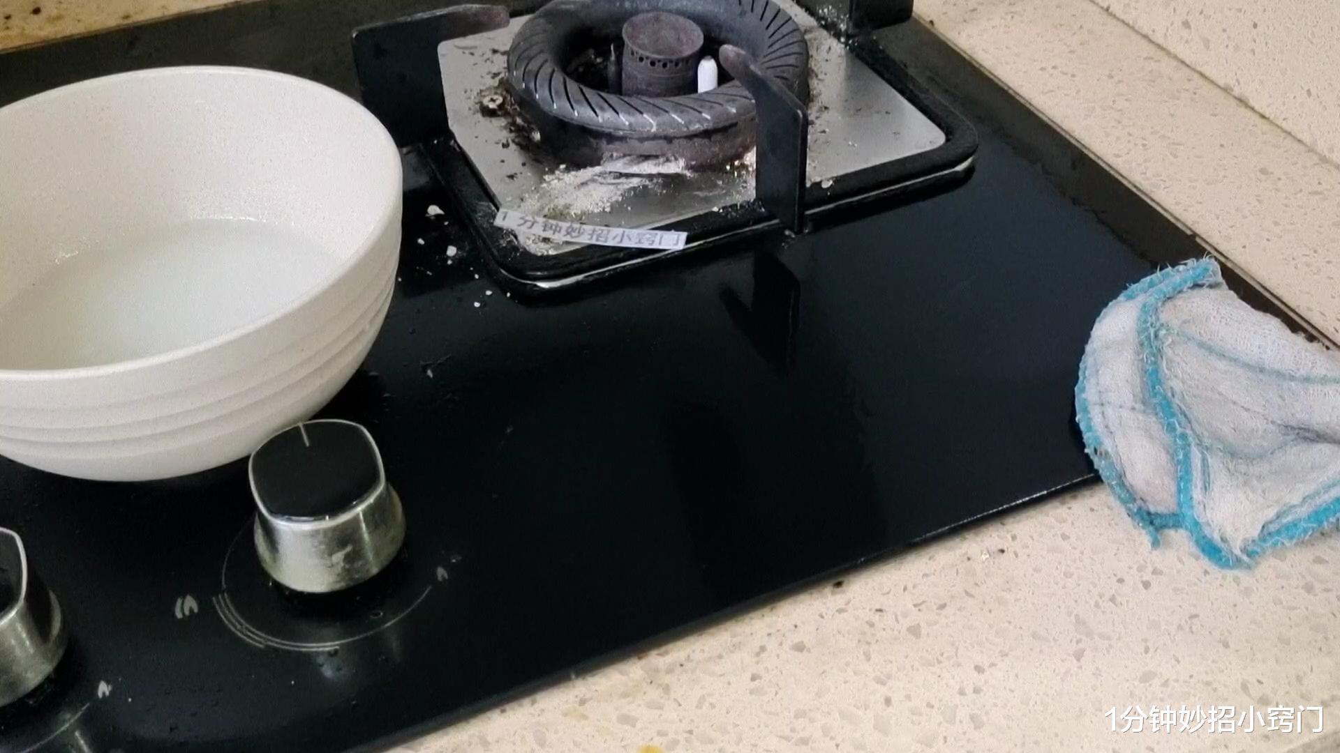 把雪碧倒在肥皂里，作用太厉害了，懂的人还不多，解决一家大难题