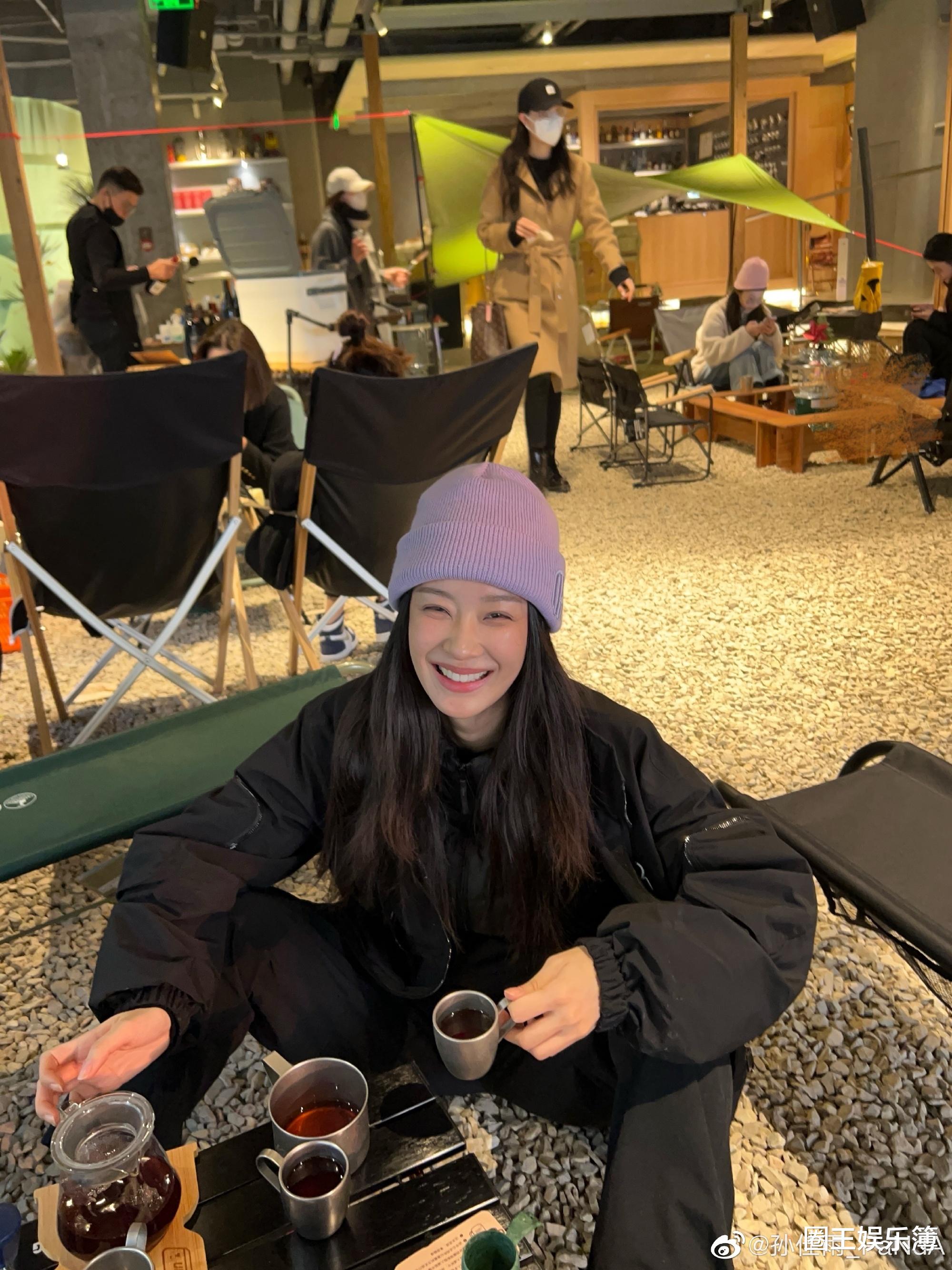 孙佳雨|《余罪》校花“安佳璐”孙佳雨新片定档，毕业四年越来越红