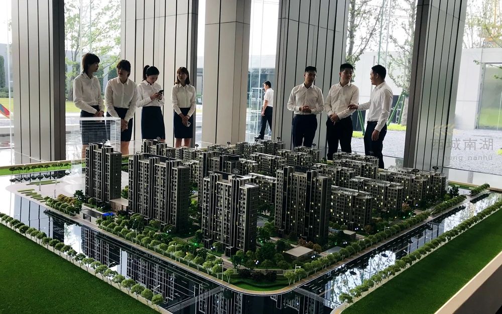 昆明|楼市整体萎靡不振，临沂某楼盘开盘去化九成再现抢房现象