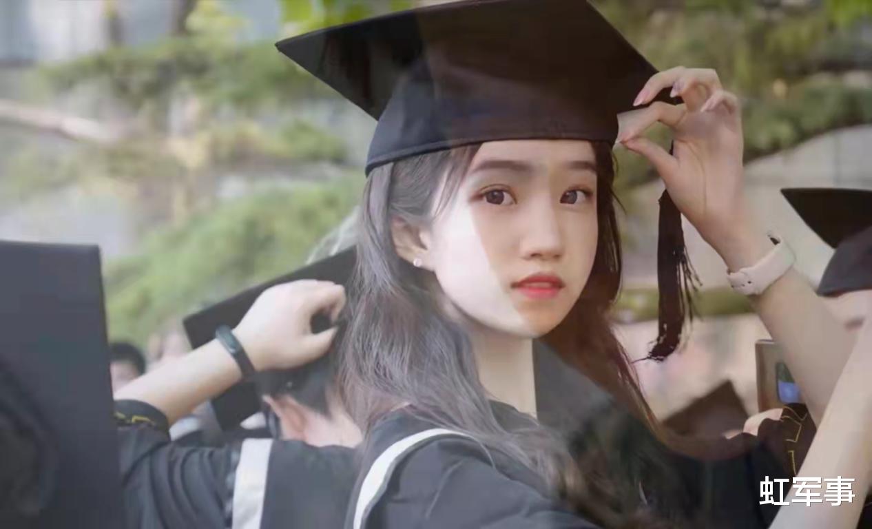 火箭军|北影美女为圆梦军旅，考上公务员之后，毅然增重20斤加入火箭军