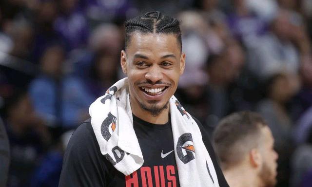 火箭队|官宣！火箭九指扣篮王杰拉尔德·格林辞职加盟NBA发展联盟毒蛇队