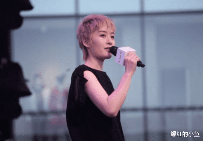 |“自以为很红”的四大明星，第1位让人讨厌，后一位敢骂武警？