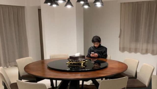 张柏芝|张柏芝晒大儿子照片，网友误认成谢霆锋：吃啥长得这么高