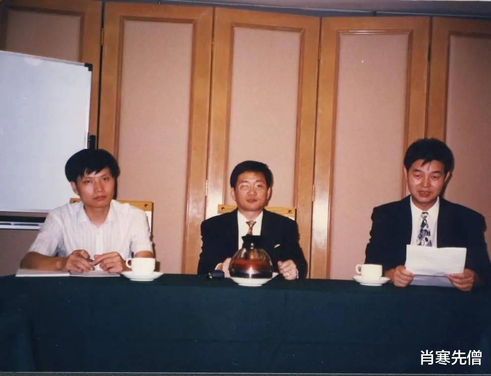 求伯君|他曾2000元卖系统，拒绝70万美金年薪，为争一口气和微软斗了十年