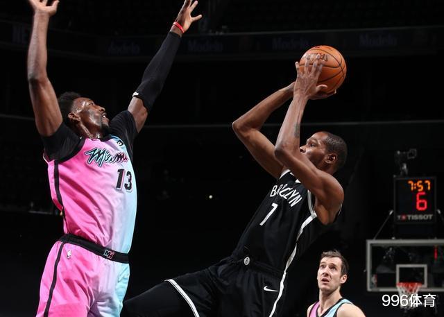 篮网队|登顶东部第一后，篮网还需几场才能锁定季后赛？首轮对手是谁？