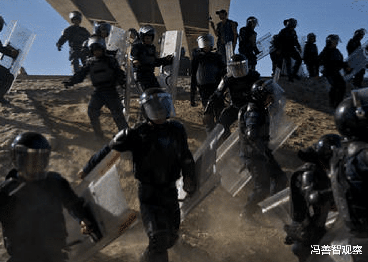 约瑟夫·拜登|记者卧底美墨边境！揭底拜登移民政策，安置中心如监狱吃过期食物