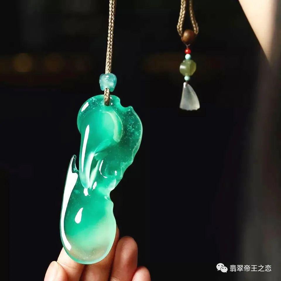 翡翠|翡翠市场“同质化”现象严重，商家做好这几点才有出路！