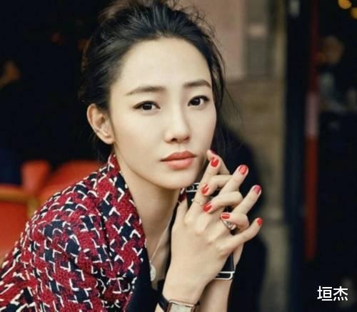 白百何|首位百亿票房女演员是我们欠她的，大众的偏见毁了她最好的几年