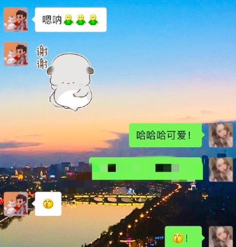 吴亦凡|北电学生爆曾和吴亦凡恋爱，晒甜蜜聊天记录，相识时才刚高三毕业