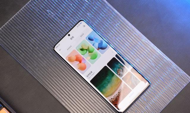 高通骁龙|跌至3699元！2K三星E5屏+120W闪充+独立显示芯片，对标小米12