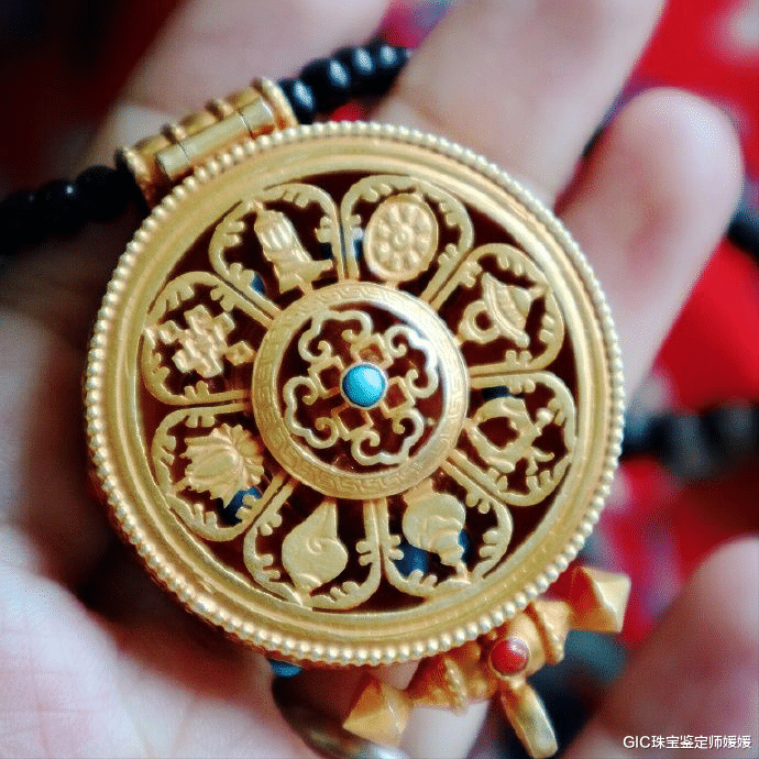 GIC珠宝鉴定师媛媛|丰富多彩的藏族配饰,神秘华美个性鲜明,一直都是臧家心中的挚爱