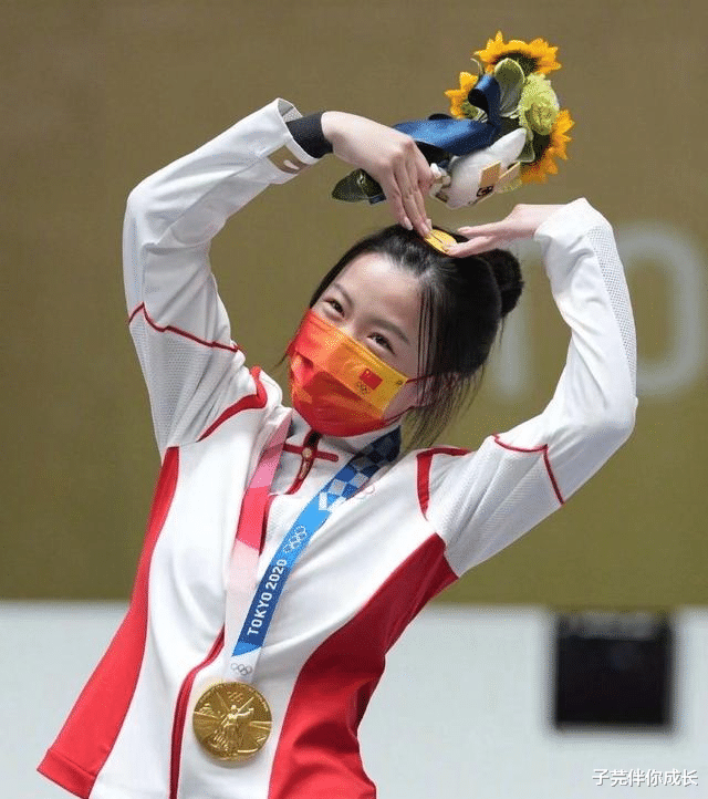 子芫伴你成长|“气枪公主”杨倩：18岁上清华，21岁夺奥运金牌，生活中她反差大