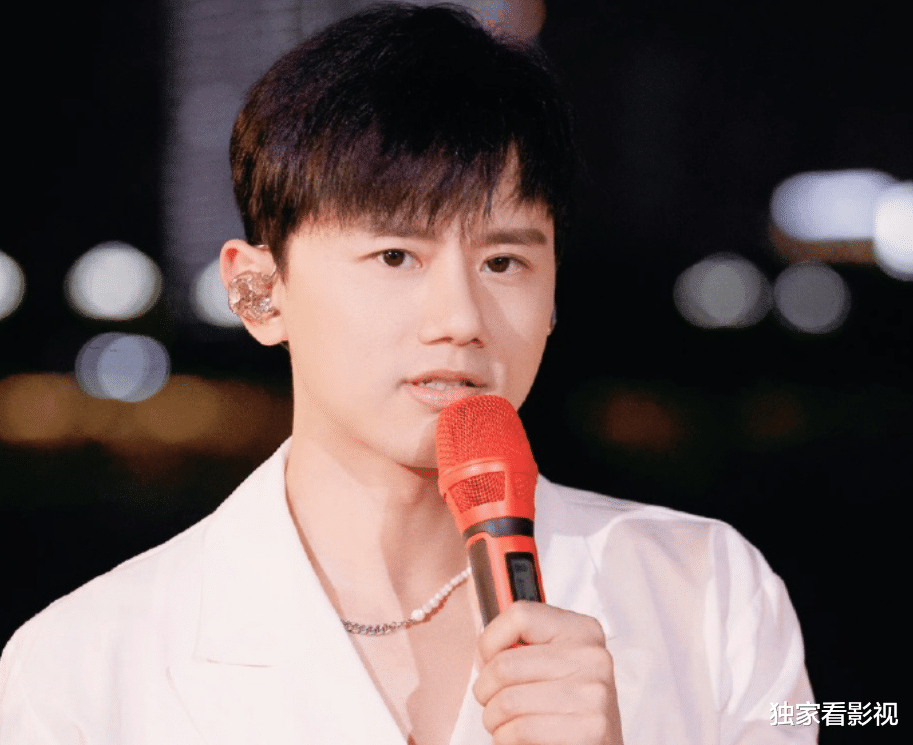 张杰|赵丽颖、佟丽娅、陈乔恩为何纷纷为张杰助阵,这背后和谢娜有关?