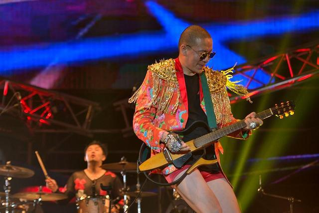 梁龙|中国摇滚教母梁龙：正是“不务正业”带来无限可能