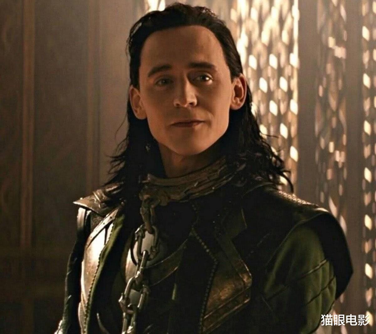 抖森|抖森携女友一起亮相，女友长得太像女版抖森，网友：太有夫妻相