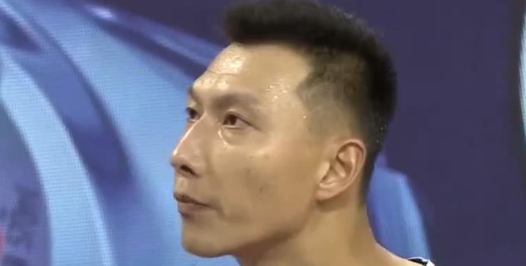 湖人队|CBA粤吉大战全场评分：两将满分多人低迷，替补席大失所望
