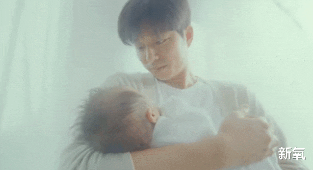 孔刘|你们都在讨论鱿鱼游戏的四位主演，我却再一次被她俘虏