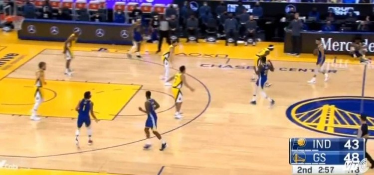 斯蒂芬·庫里|含金量十足的得分王！美媒曬庫里7大遭嚴(yán)防畫面，波蘭名宿：給他跪了！