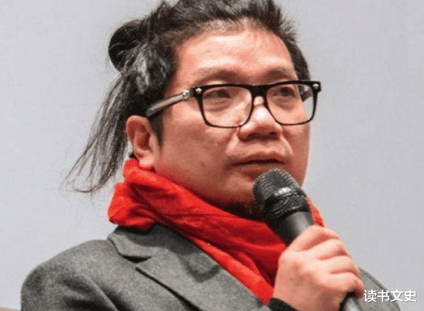 程青松|52岁的电影人程青松宣布出柜19岁的大一男生，两人相差33岁是真爱吗？