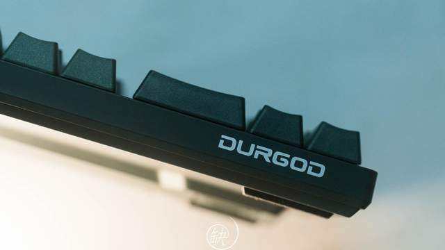 手机业|值得入门的机械键盘！杜伽K310 樱桃红轴机械键盘