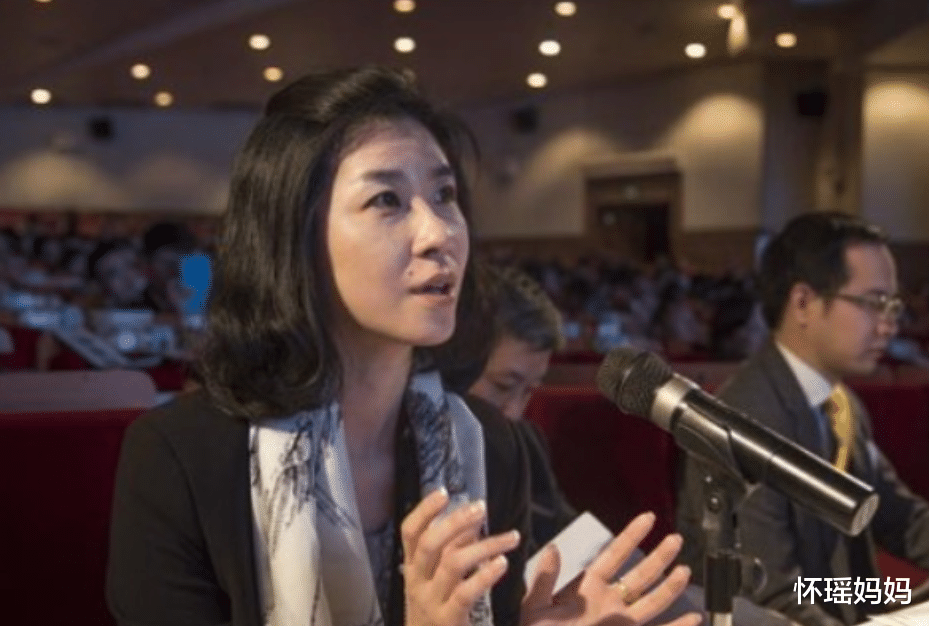 张璐|外交部女神张璐升职,因颜值吸引被实力折服,是年轻人该追的星