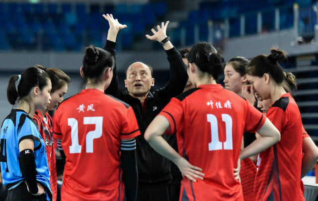 莊宇珊|10連發(fā)！23歲主攻跳發(fā)威力大，助球隊逆轉(zhuǎn)敗局，比莊宇珊更具潛力