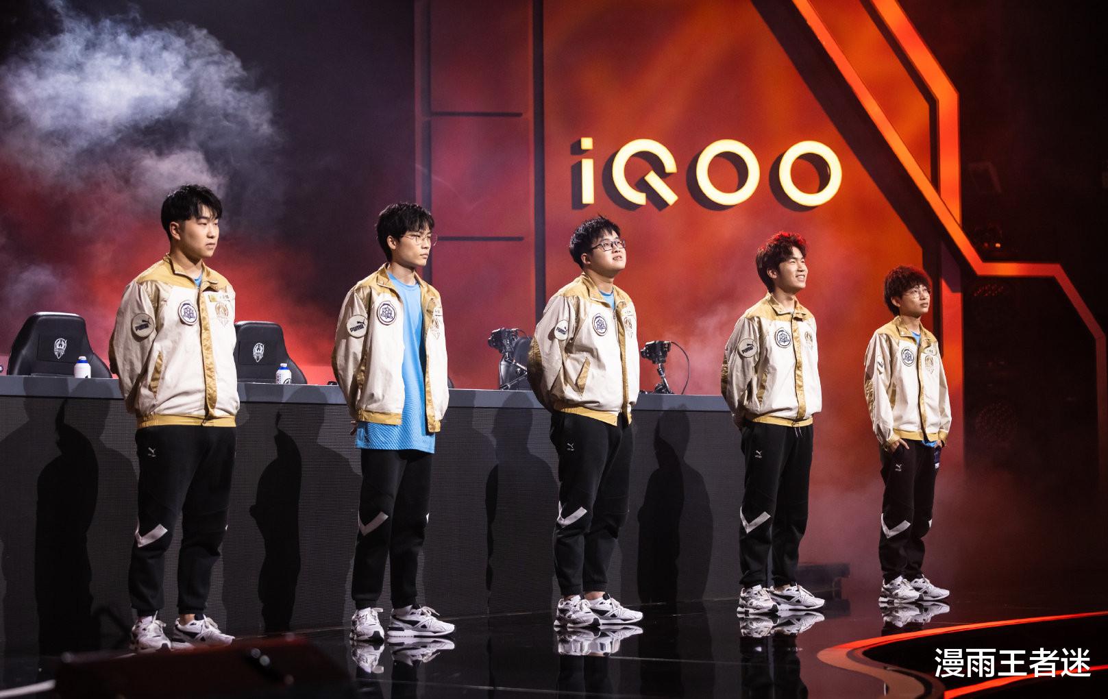 网购 estar转会期“迷之操作”，花大钱却“补弱”，卖无铭亏了600万！