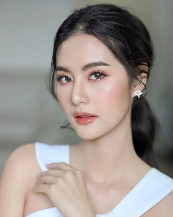 穿衣搭配|夏末初秋变美的3个思路，普通女孩也能颜值飙升！