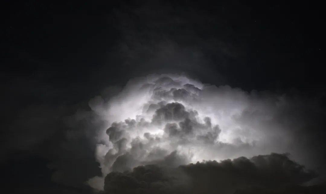 银城星系|高分8.8！他将一生的经历融入小说，为我们留下了这部史诗级巨作