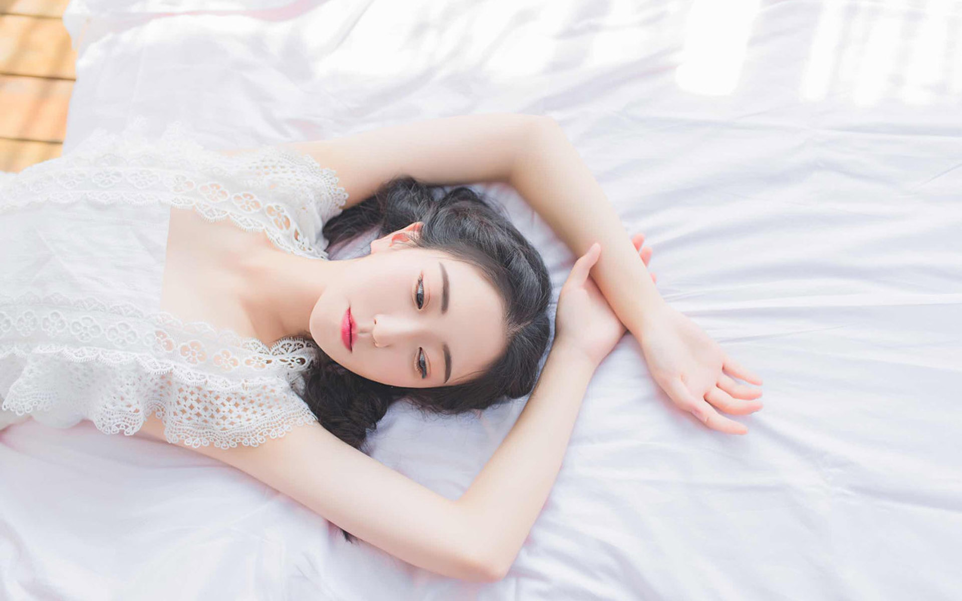 追女生攻略 当女生出现这些行为时，就是喜欢上你了，男生别犹豫