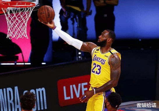 勒布朗·詹姆斯|祝贺詹姆斯！独创5个NBA史上第一，36岁的传奇赶超科比成第一
