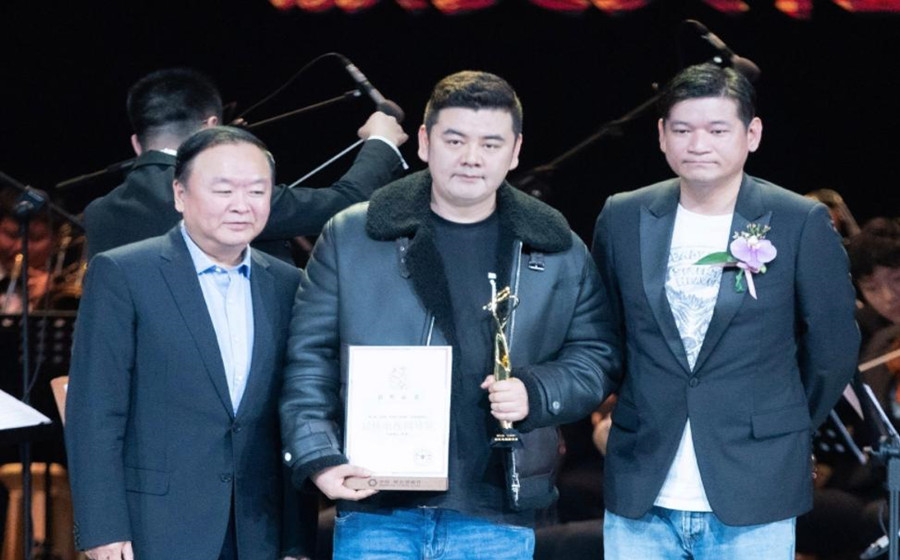 王一博|欢瑞新剧官宣启动，任嘉伦、成毅共演双男主，网友：这是真的吗？